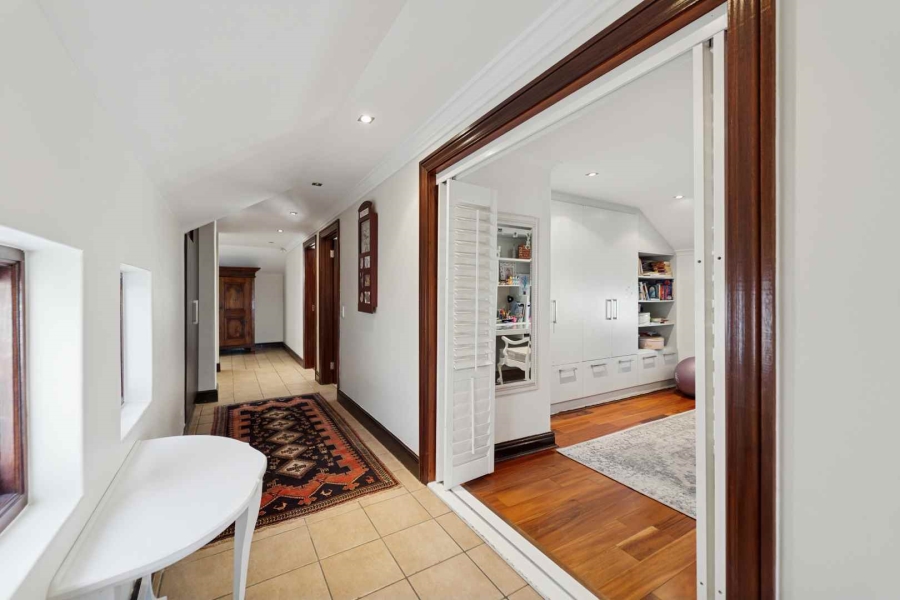 6 Bedroom Property for Sale in Atlantic Beach Golf Estate Western Cape